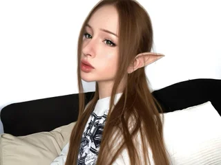Masterbait and Chill with Ukrainian Teen CarlyFi – Elf Ears & Ahegao Shows 🧝‍♀️💦